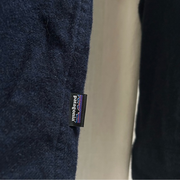 Patagonia Men's Knoven Shirt size small navy blue - Picture 4 of 14